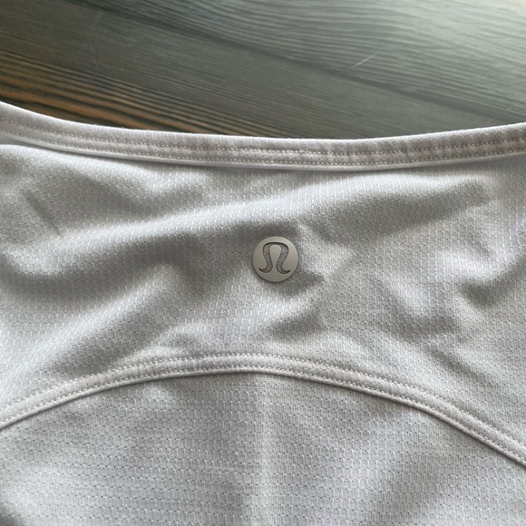 Lululemon Athletica Cream Crop - Picture 6 of 6